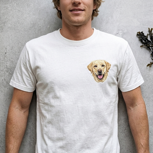 Nyinkommet! Personlig broderad T-shirt med foto av ditt husdjur 🐾