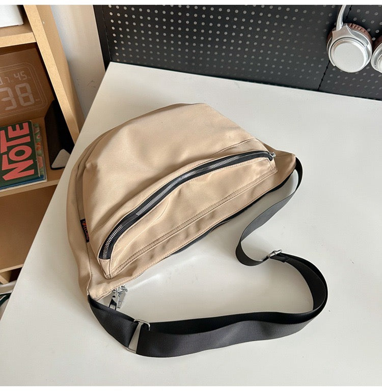 Broderad crossbody-väska | Skräddarsytt realistiskt husdjursporträtt efter ditt eget foto