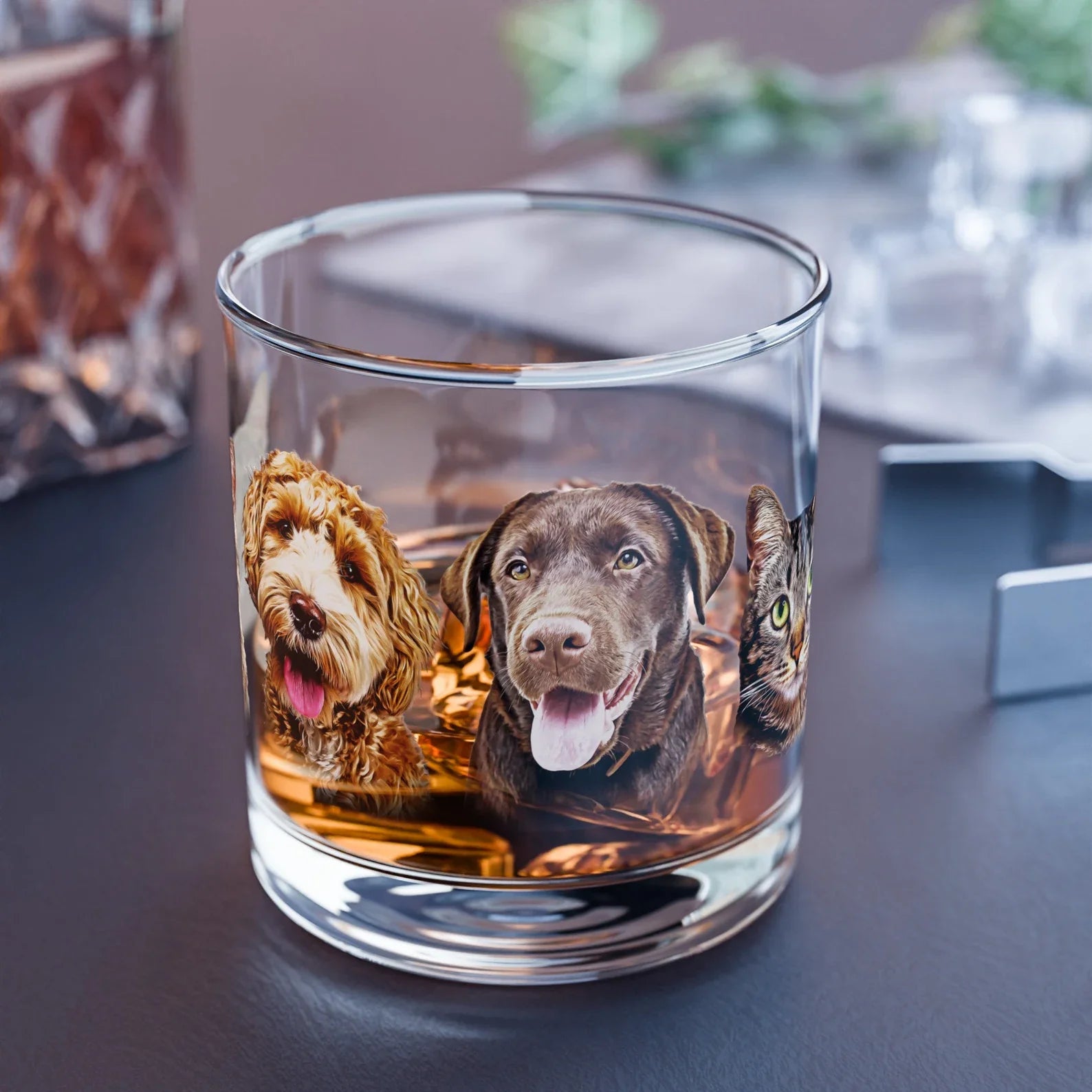 Personligt whiskyglas med foto & namn – Perfekt present till hund- och kattägare