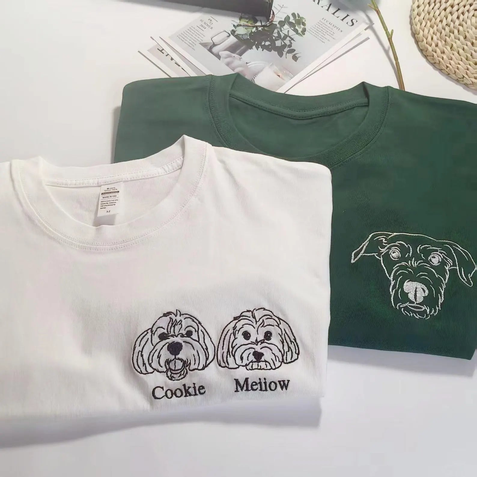 New Arrival! Personlig broderad T-shirt – Skräddarsytt foto av din hund & katt
