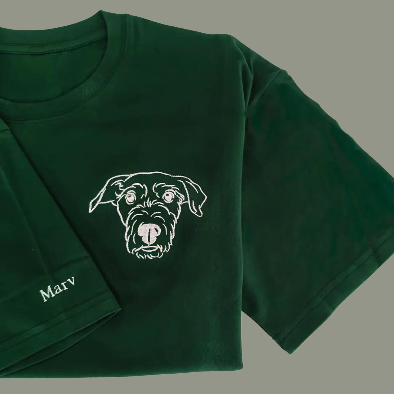 New Arrival! Personlig broderad T-shirt – Skräddarsytt foto av din hund & katt